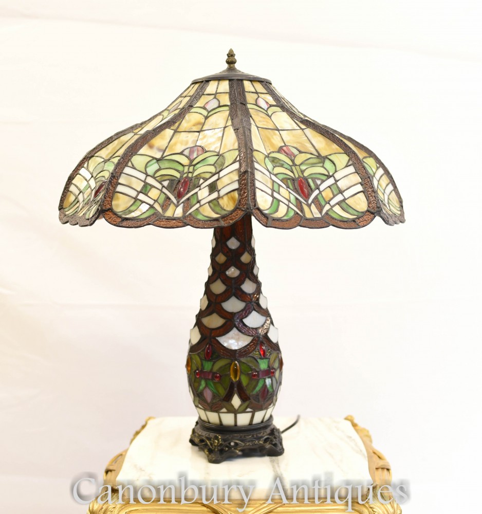 Tiffany Table Lamp - Art Nouveau Glass Light