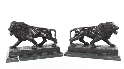 Pair Bronze Lions - Classical Medici Lion Statues