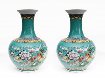Pair Chinese Porcelain Vases - Qianlong Shangping Form