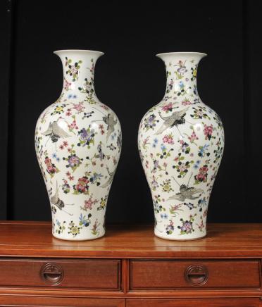 Pair Chinese Qianlong Porcelain Vases Floral Cranes Ceramic Urns