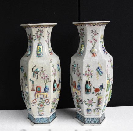 Pair Chinese Vases - Qianlong Ceramic Urns Porcelain Pottery China