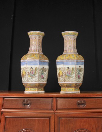 Pair Japanese Satsuma Porcelain Hand Painted Vases Urns Floral