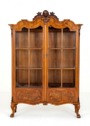 Queen Anne Display Cabinet Walnut 1880