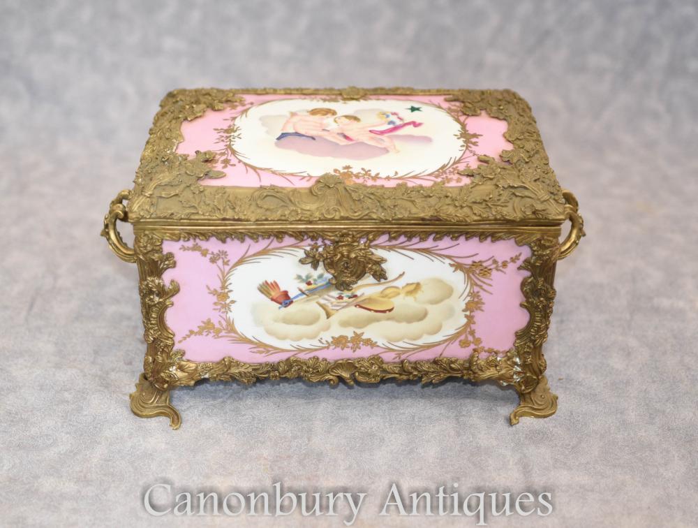 W Vintage Jewelry Box Cherub Porcelain Box